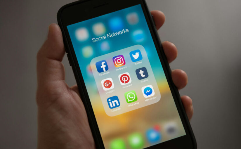 Why I deleted all my social media accounts and started a blog
